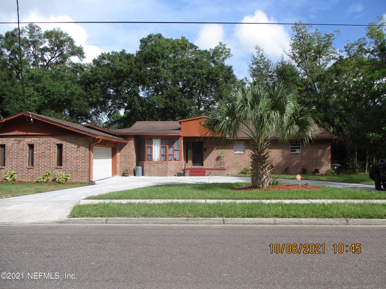 1575 33RD St - Photo 1