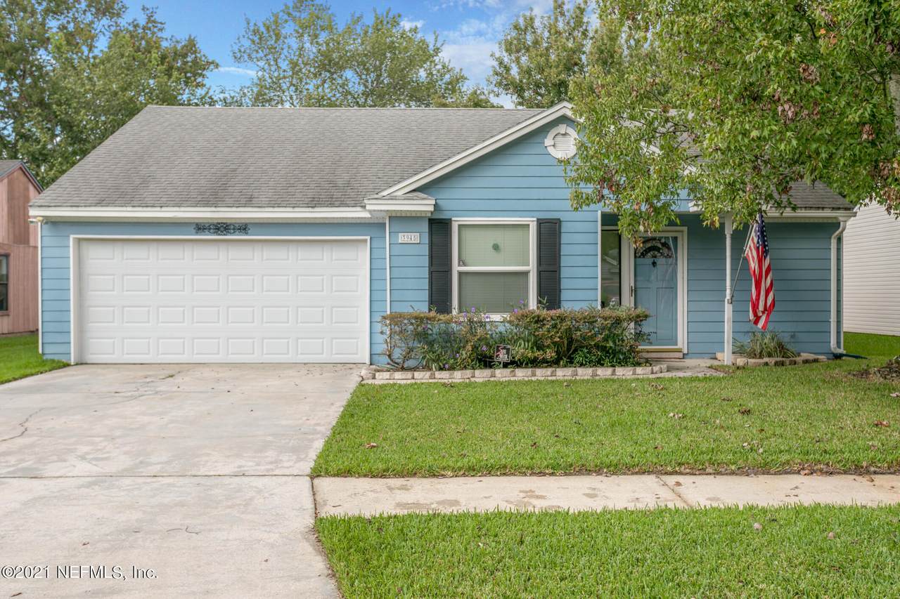 3945 English Colony Dr - Photo 1