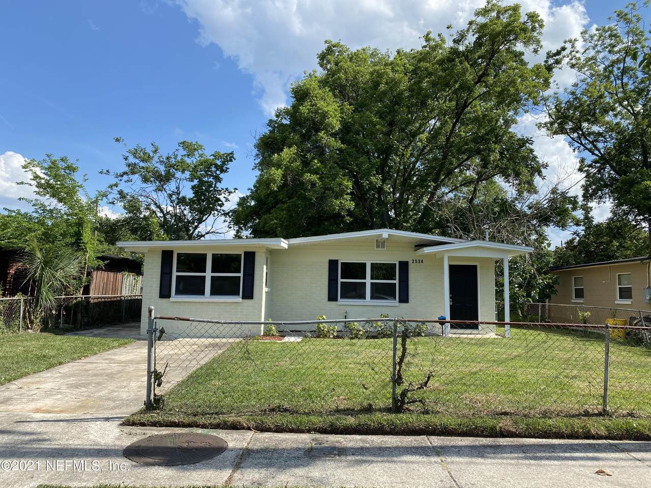 2534 25TH St - Photo 1