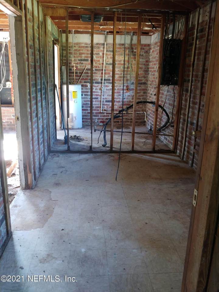 6577 Jim Starling Rd - Photo 1