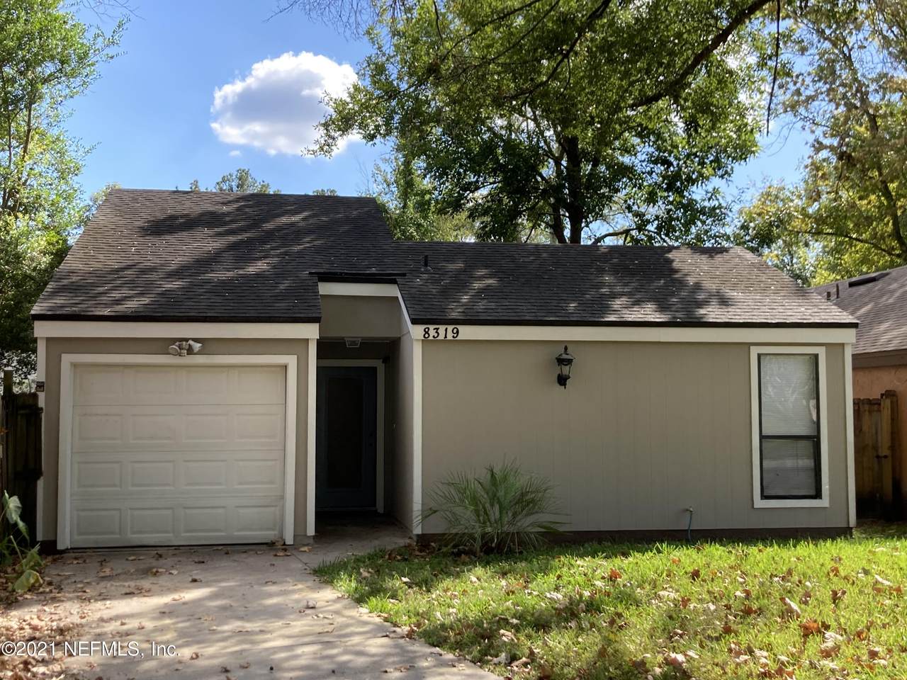 8319 Daisy Ln - Photo 1