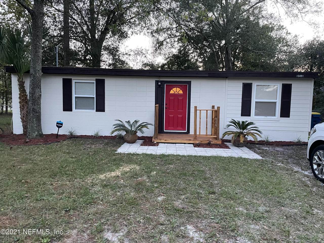10491 Pinehurst Dr - Photo 1