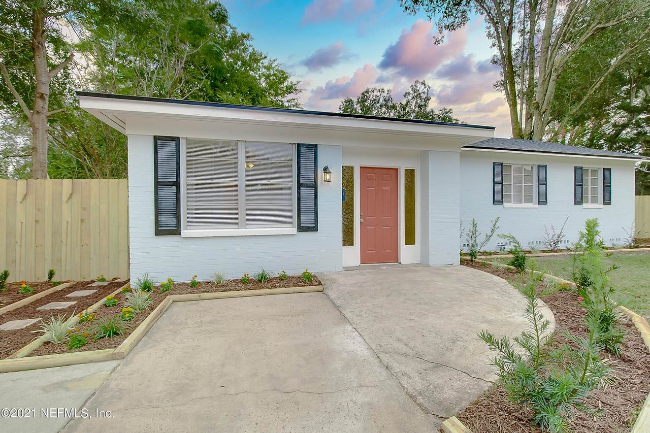 1734 Sprinkle Ct - Photo 1