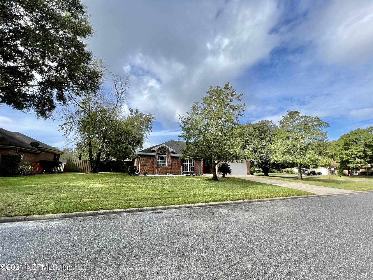 4630 Pebble Brook Dr - Photo 1