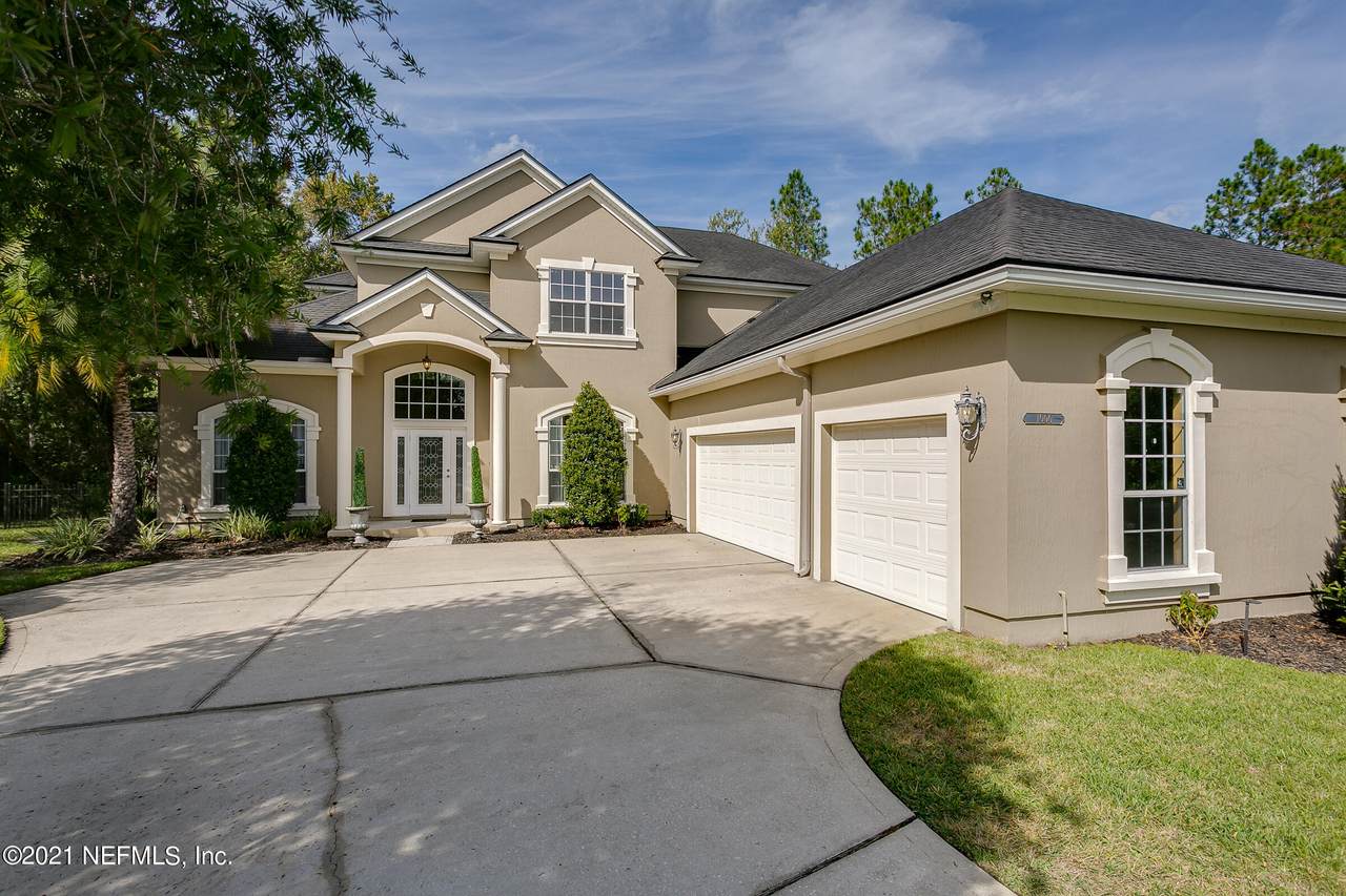 1000 Green Pine Cir - Photo 1