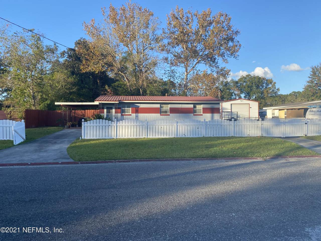 6923 Jack Horner Ln - Photo 1