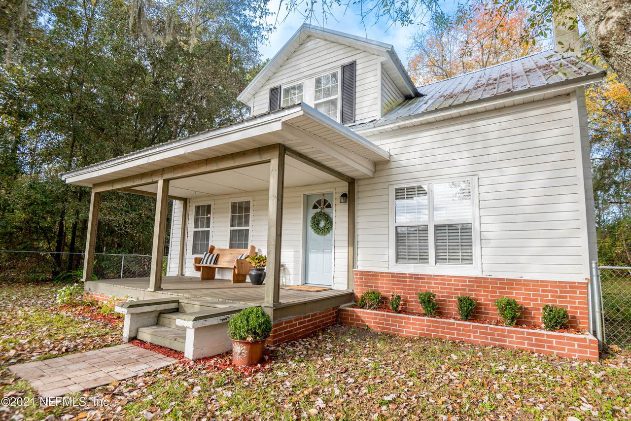 9146 State Road 121 - Photo 1