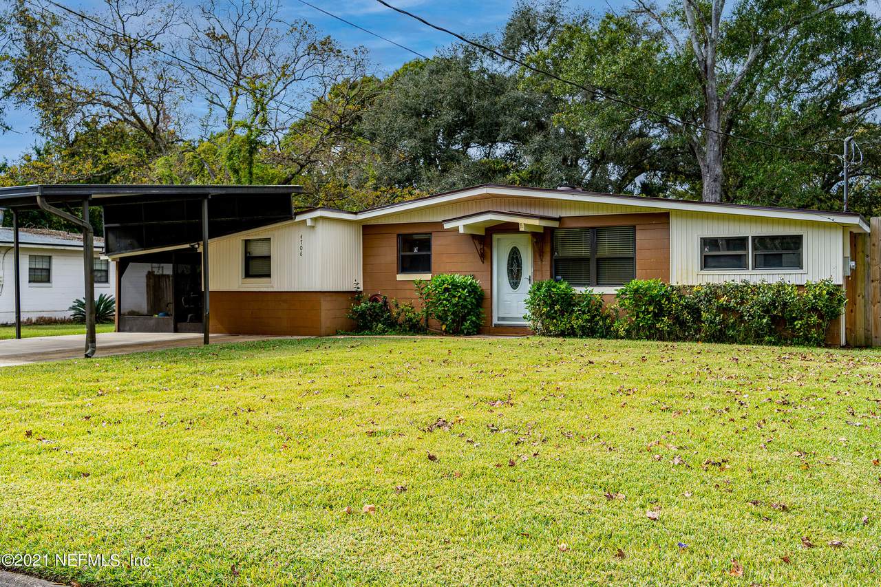 4706 Daughtry Blvd - Photo 1