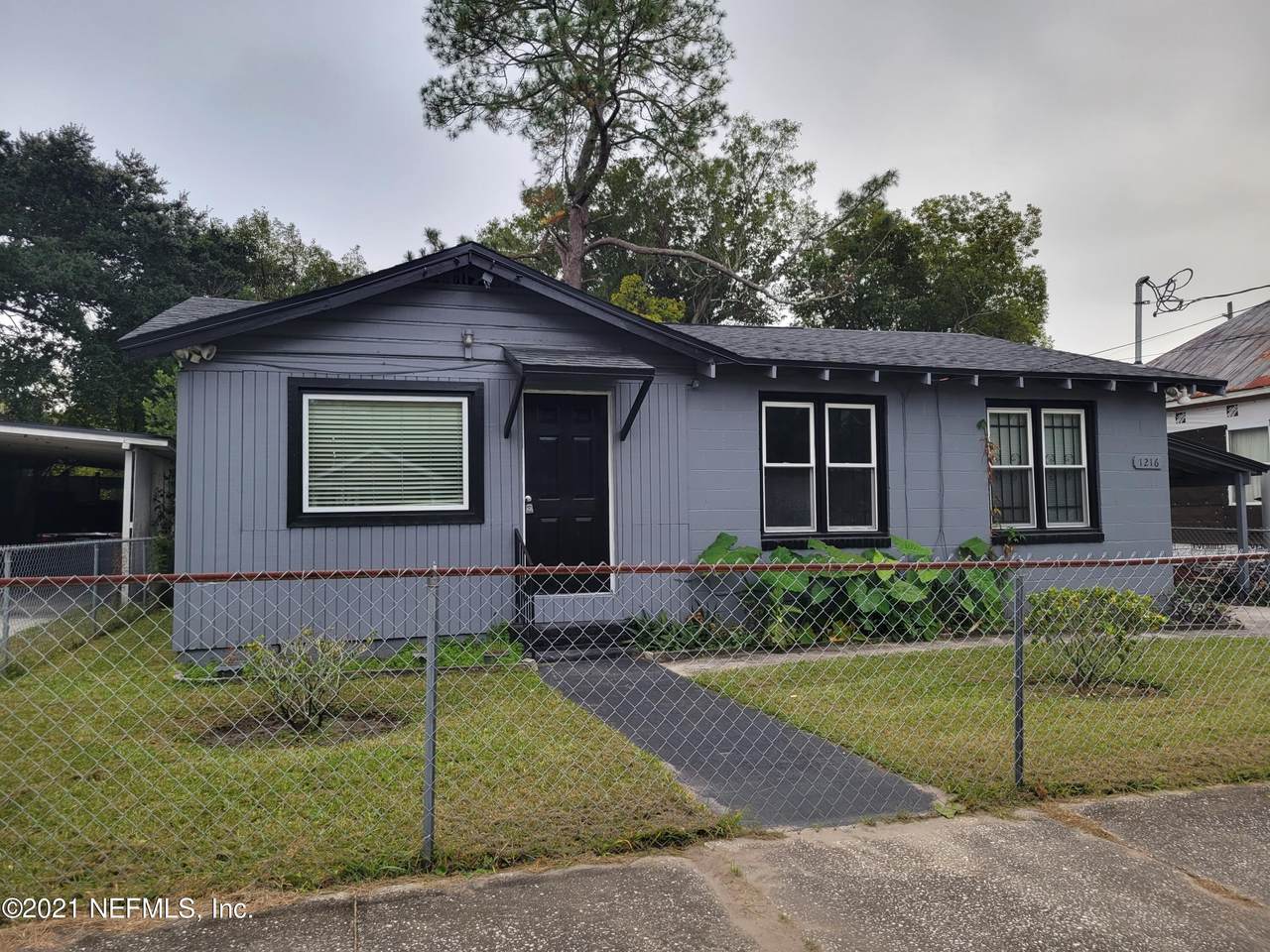 1216 24TH St - Photo 1