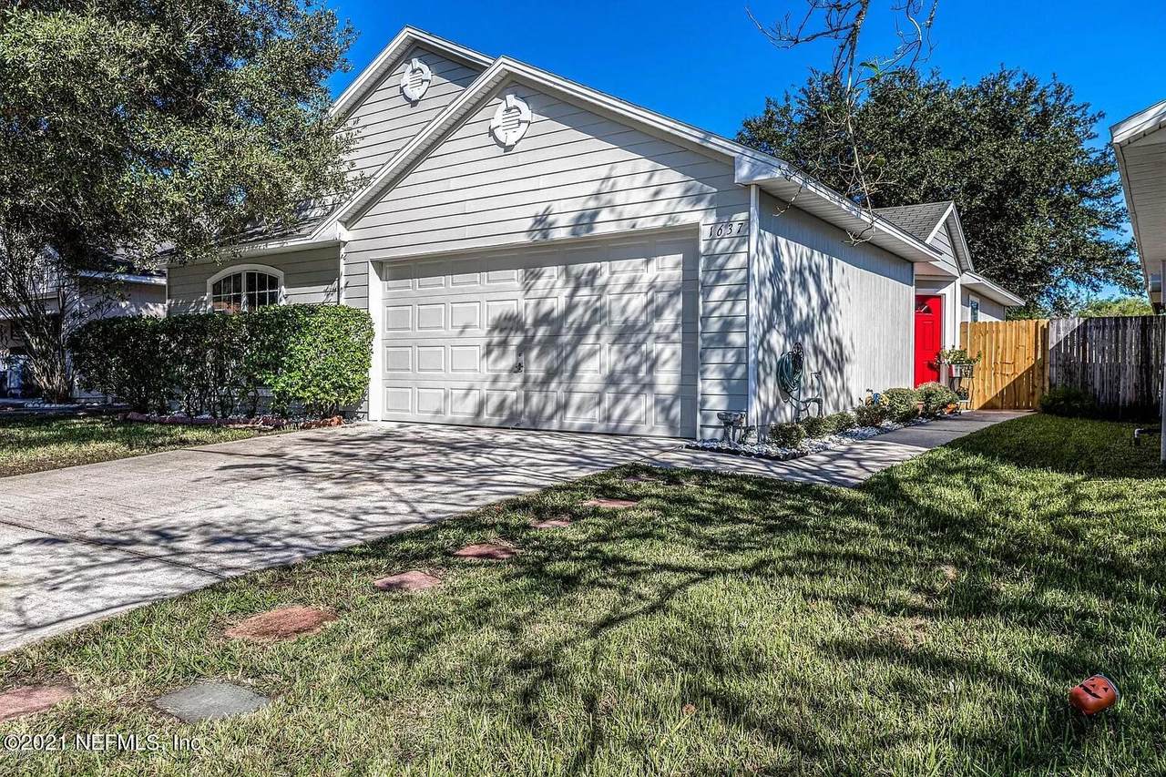 1637 Teaberry Dr - Photo 1