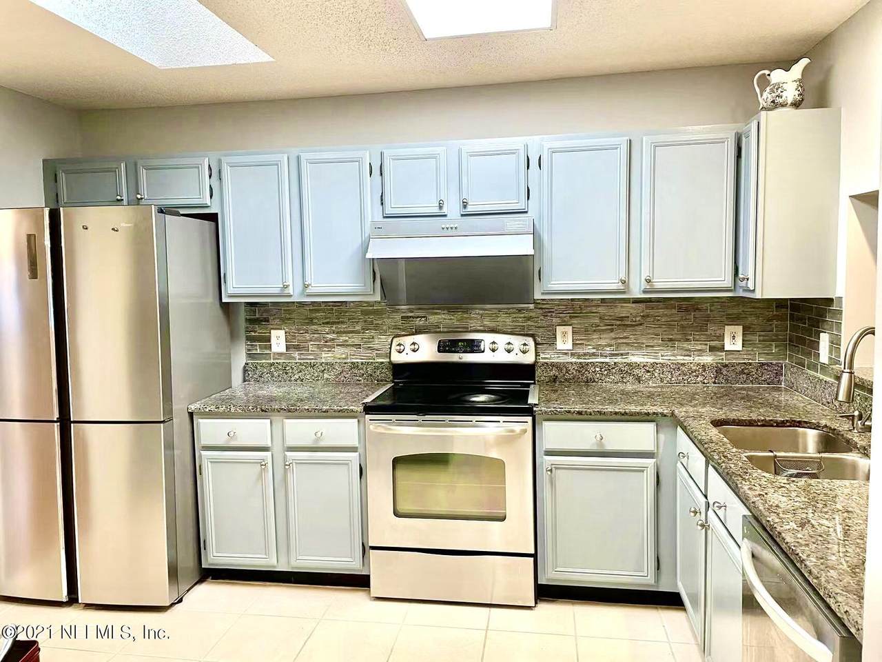 2824 Lantana Lakes Dr - Photo 1