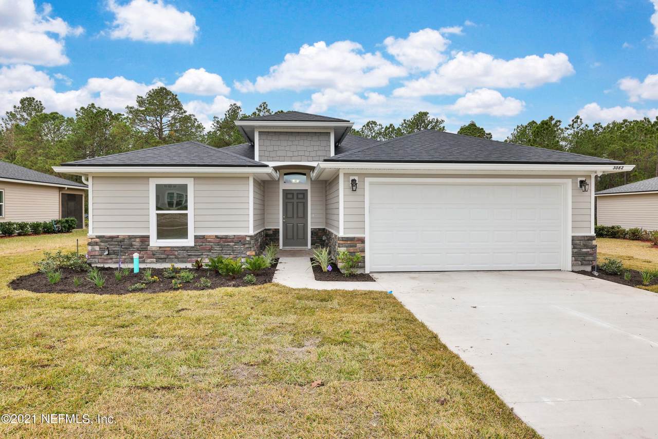 2821 Camel Cir - Photo 1