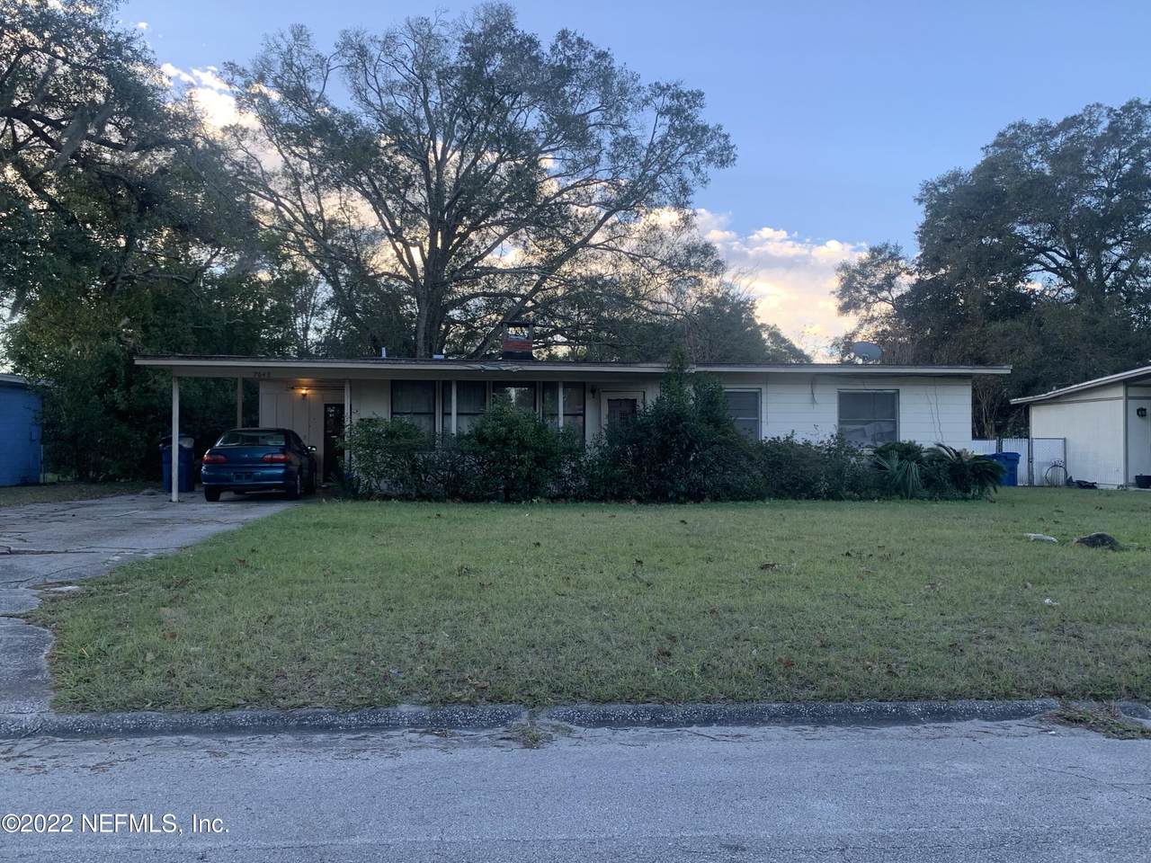 7648 Lazeau Dr - Photo 1