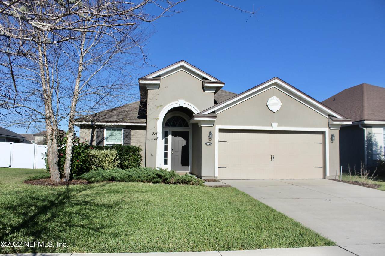 454 Captiva Dr - Photo 1