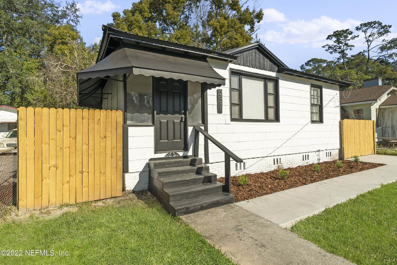2981 Ernest St - Photo 1