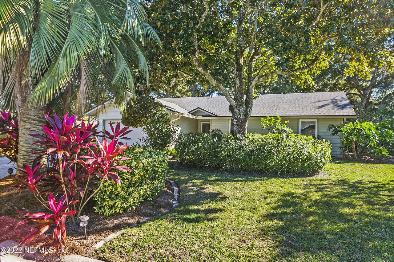 106 Poseidon Ln - Photo 1