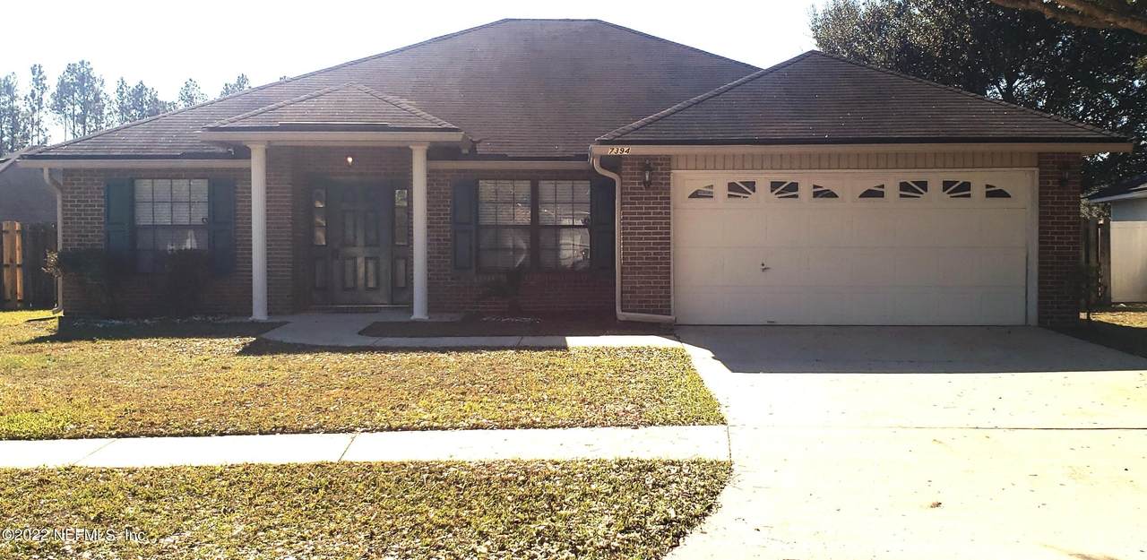 7394 Hawks Cliff Dr - Photo 1