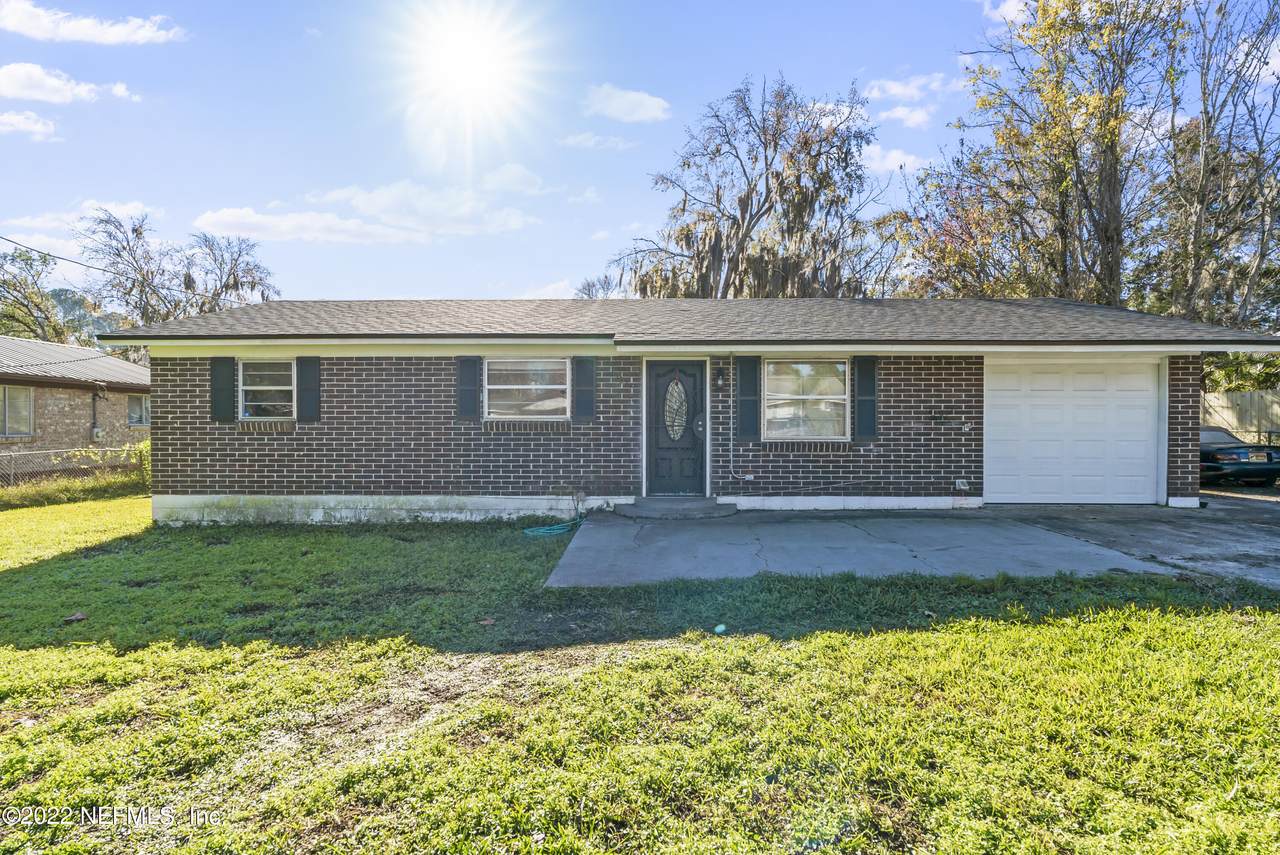 1507 Center St - Photo 1