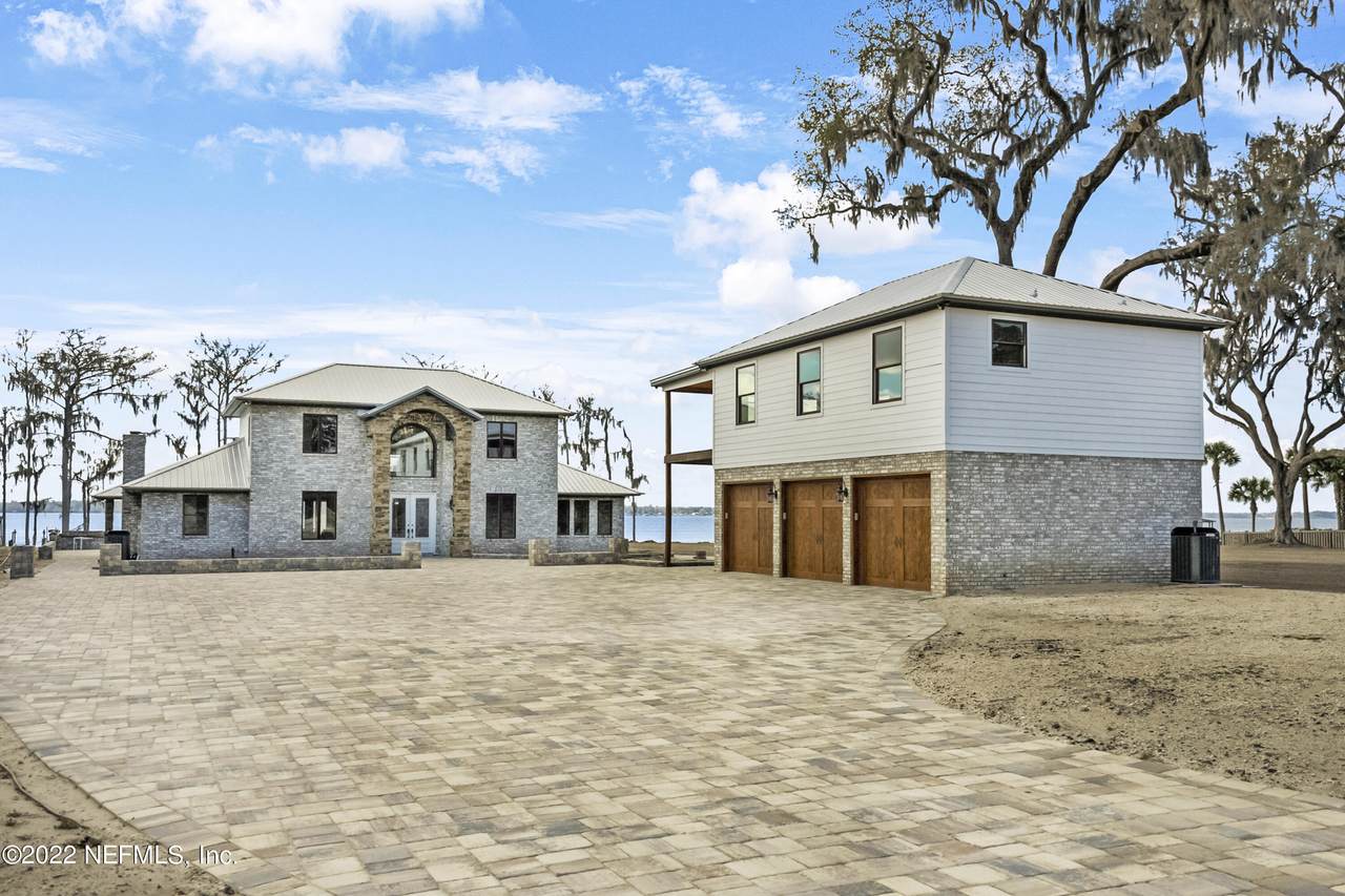 2640 State Road 13 - Photo 1