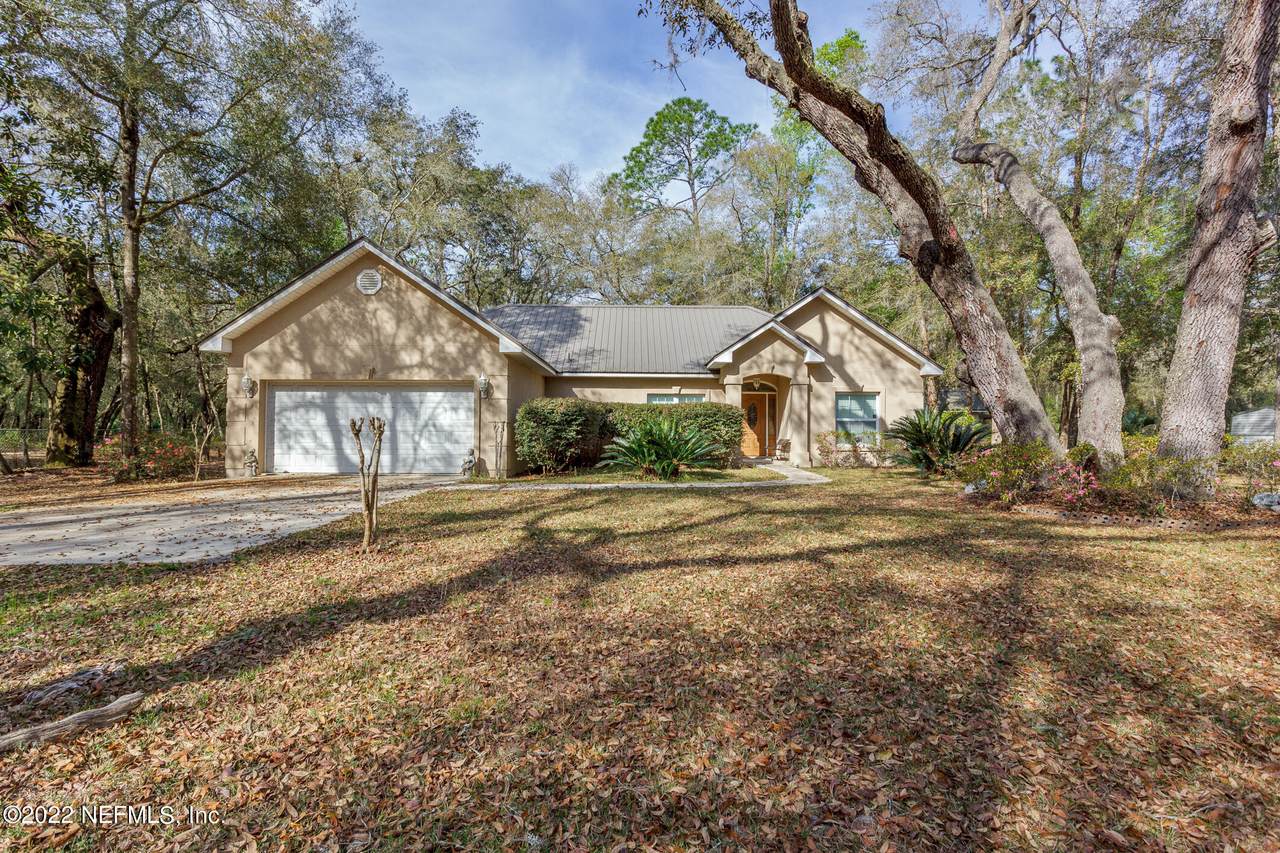 305 Fillmore Ave - Photo 1