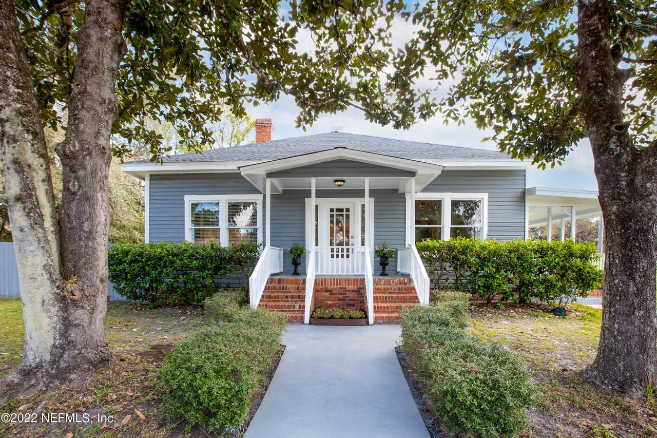 325 Lake Ave - Photo 1
