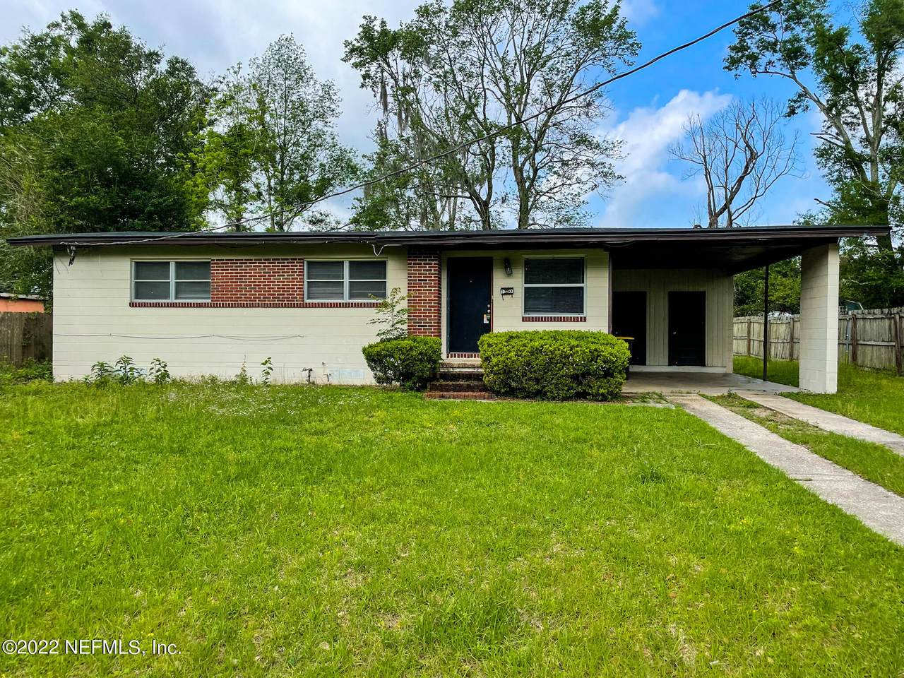 1144 Skye Dr - Photo 1