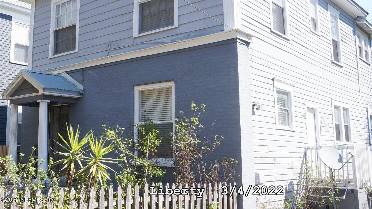 1827 Liberty St - Photo 1