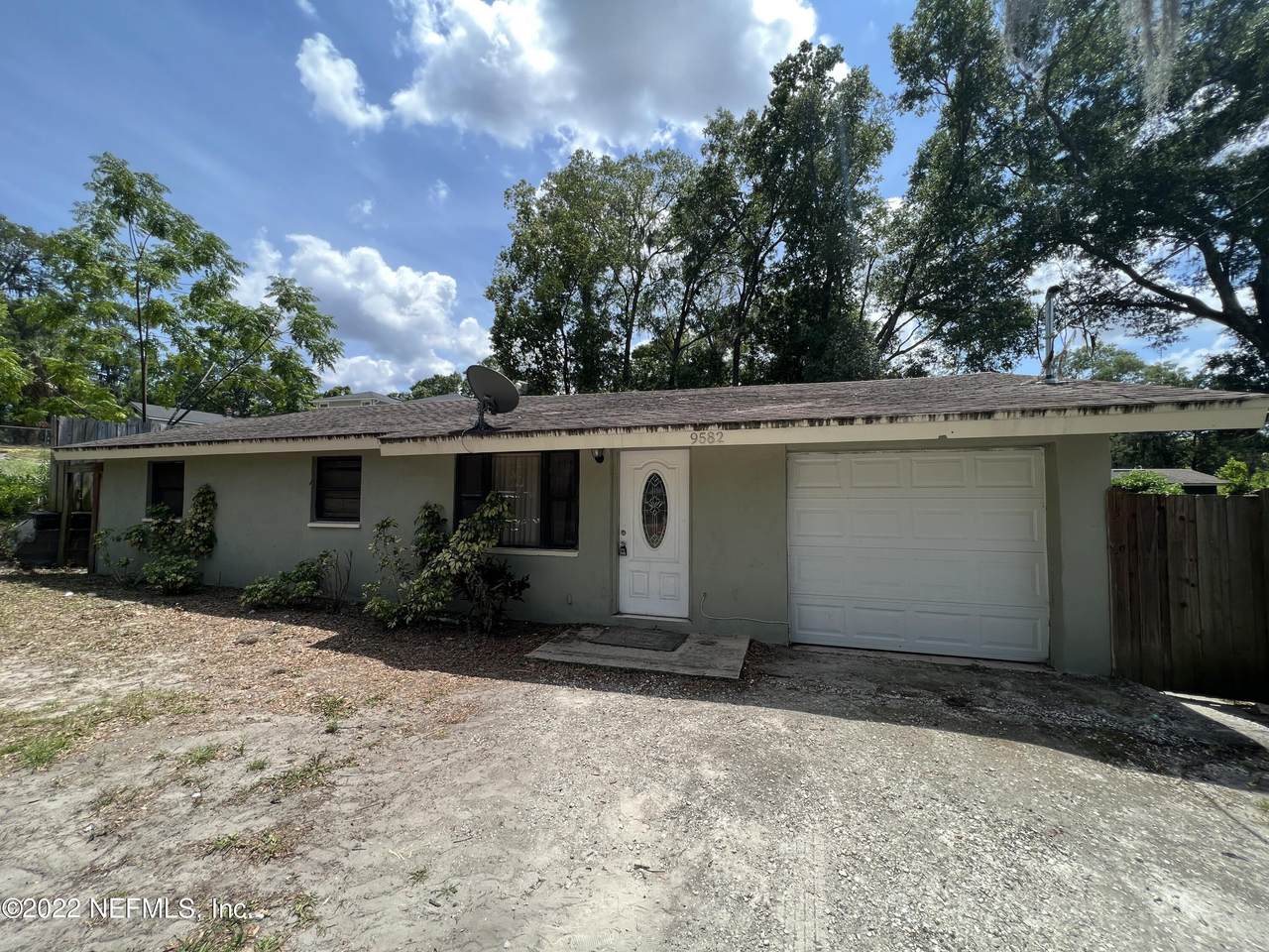 9582 Highland Ave - Photo 1