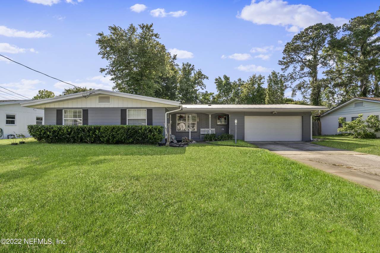 712 Montego Rd - Photo 1