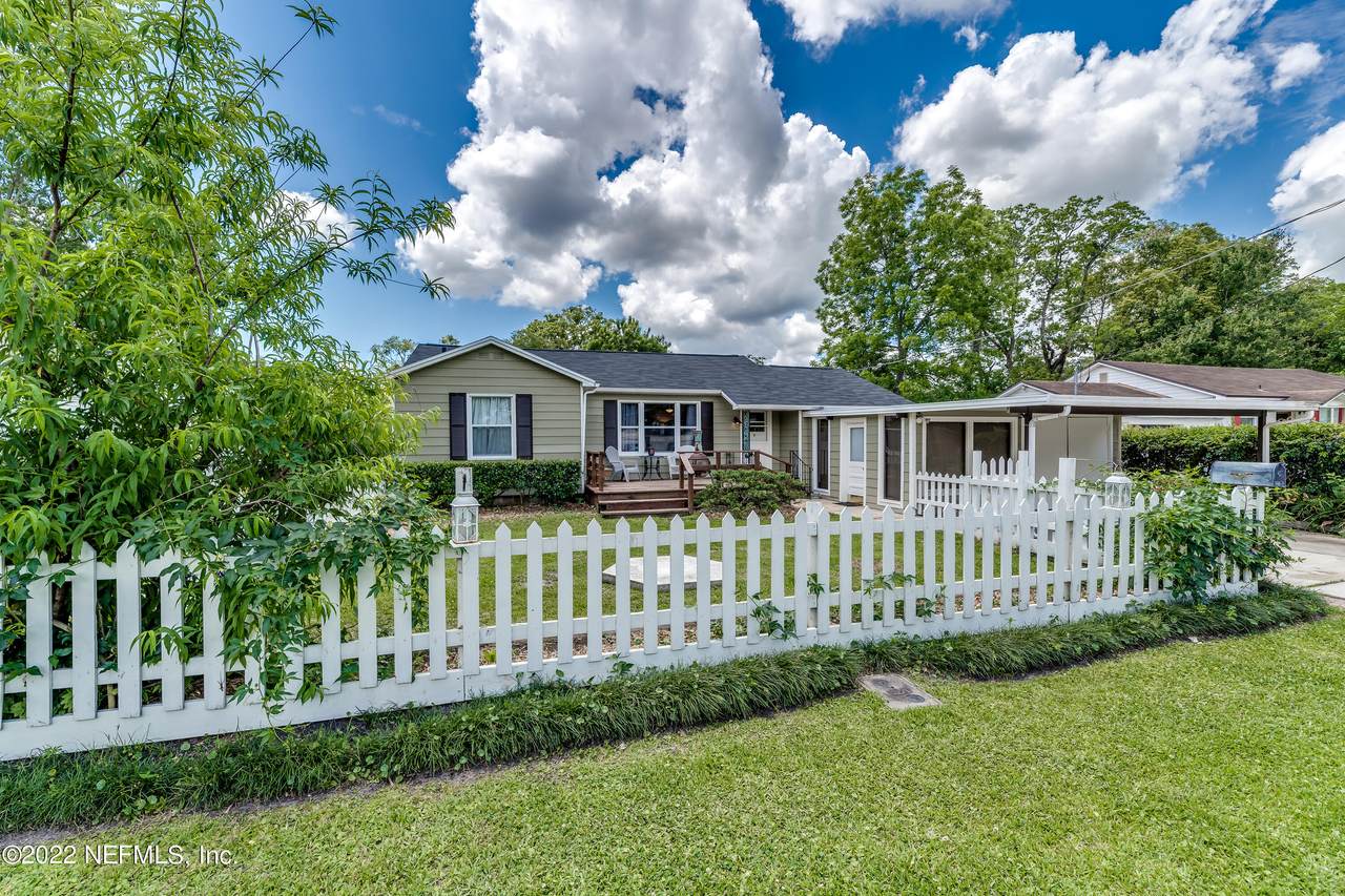 5326 Astral St - Photo 1