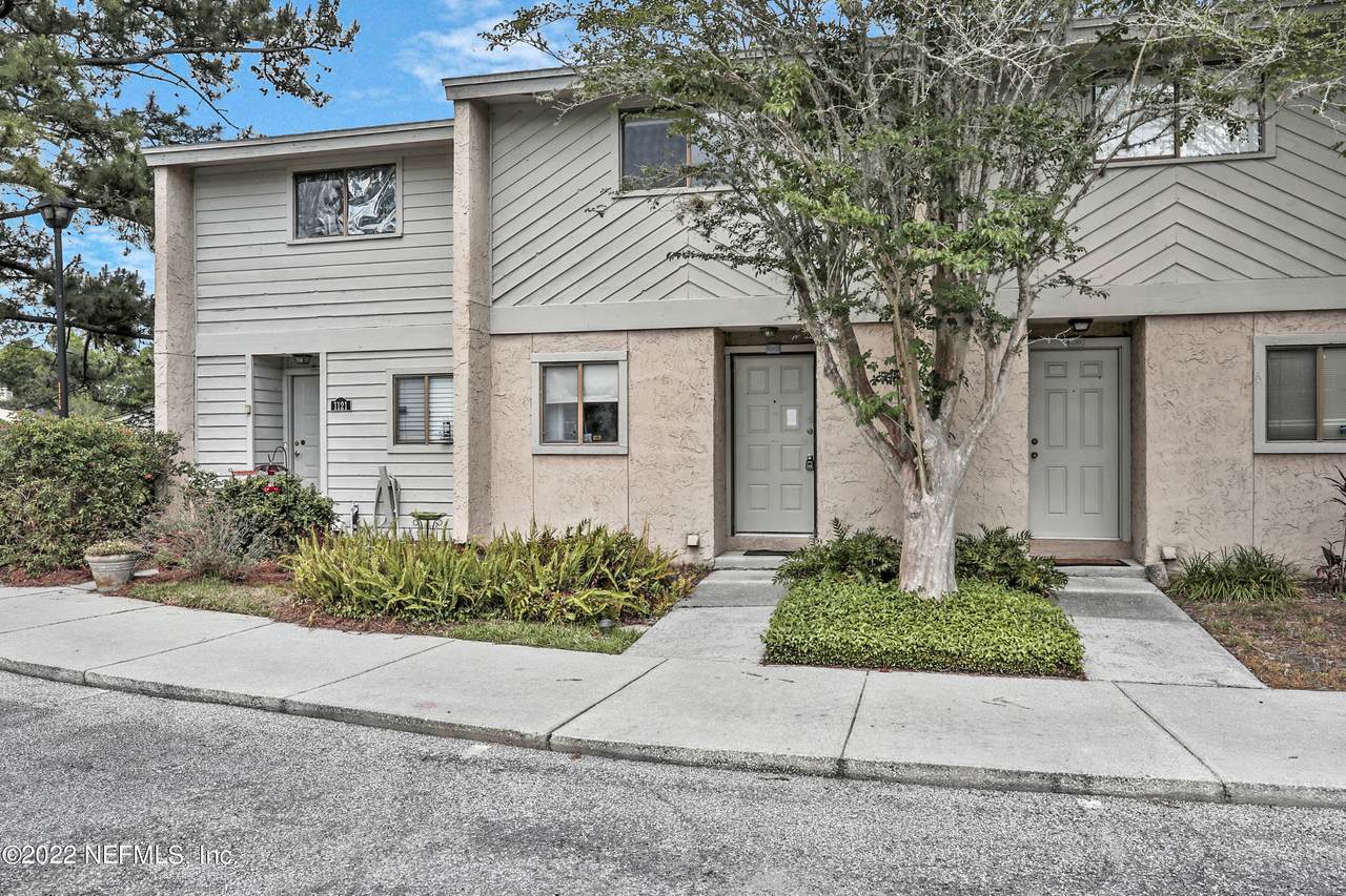 3801 Crown Point Rd - Photo 1