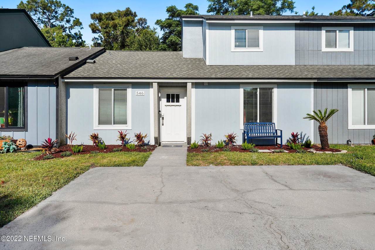 546 Aquatic Dr - Photo 1