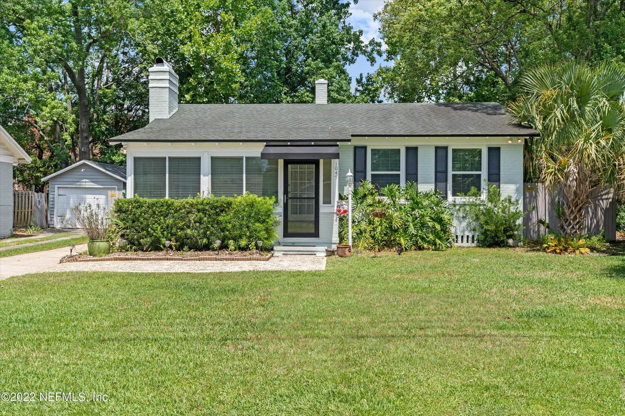 1045 Old Hickory Rd - Photo 1