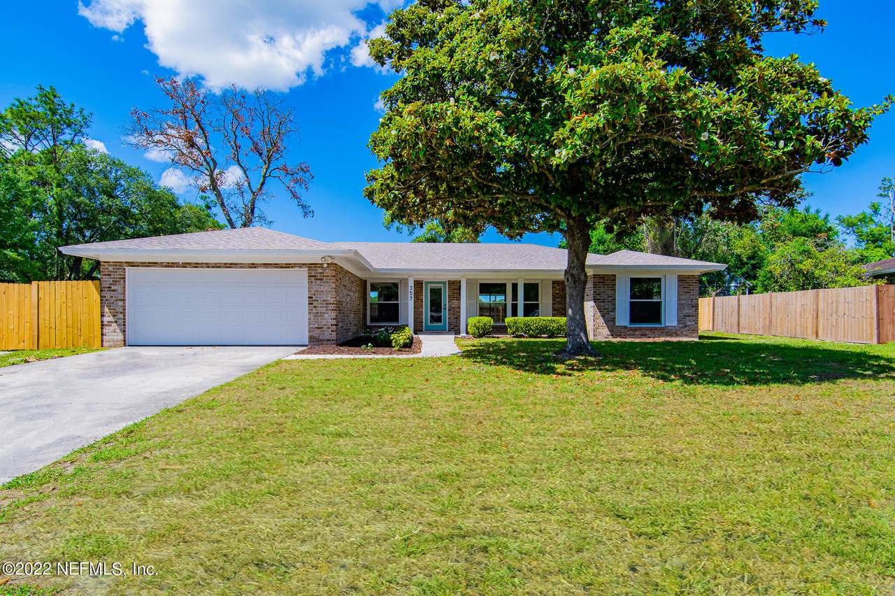 357 Dillon Dr - Photo 1