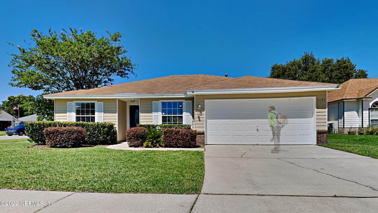 11171 Hendon Dr - Photo 1