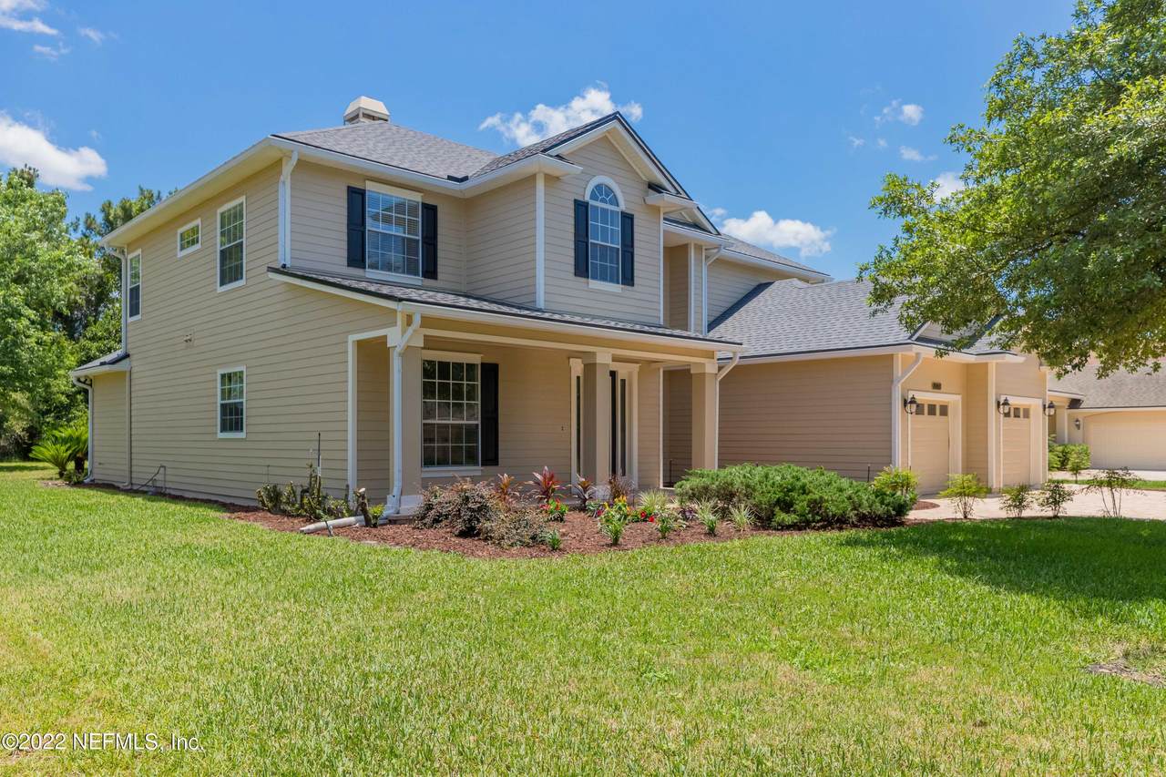2339 Clovelly Ln - Photo 1