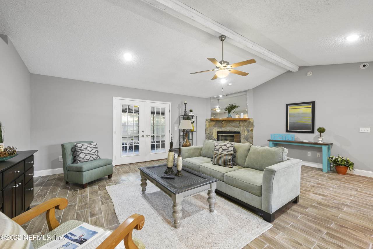 11530 Sweetwater Oaks Dr - Photo 1