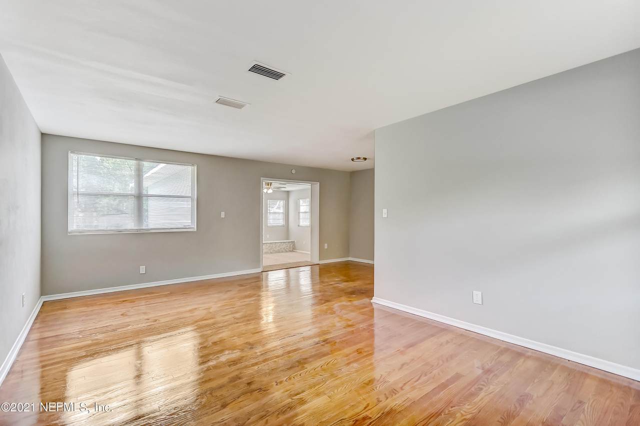2720 Belfort Rd - Photo 1