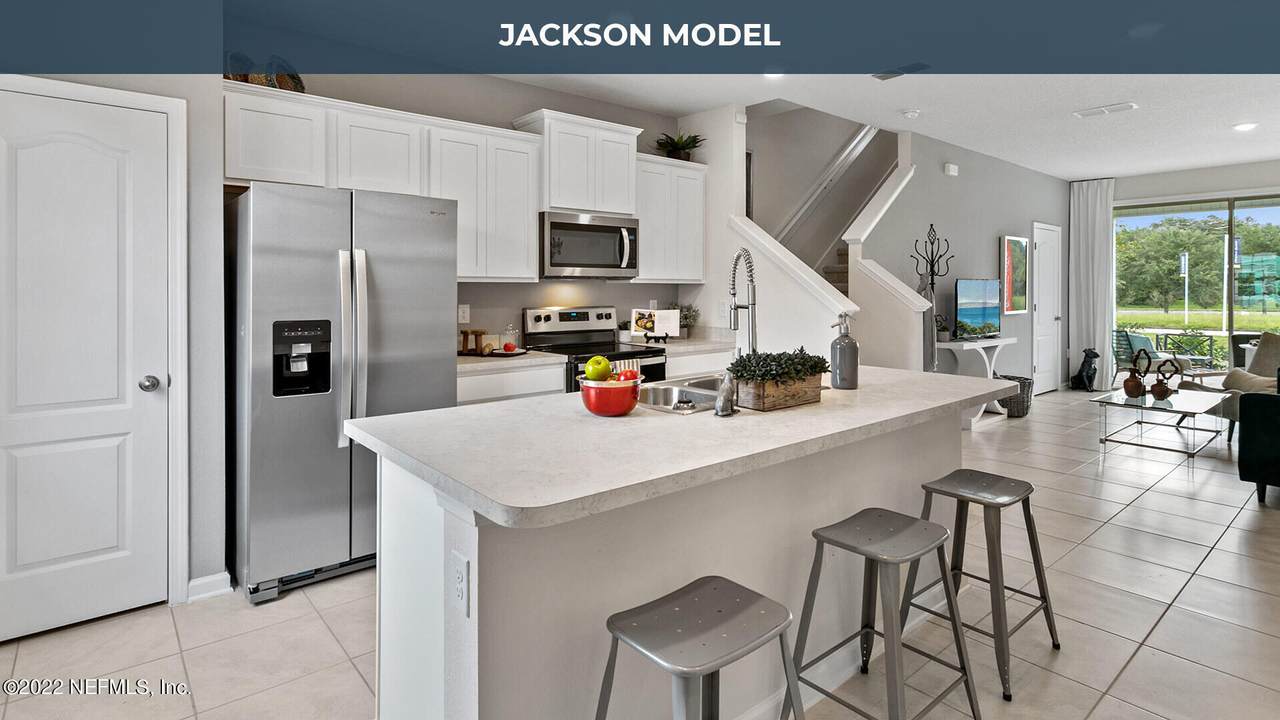 8292 Asteroid St - Photo 1