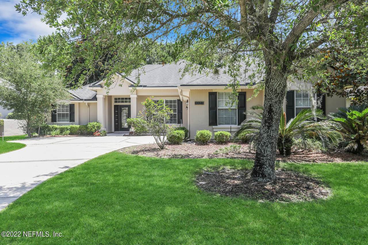 1027 Green Pine Cir - Photo 1