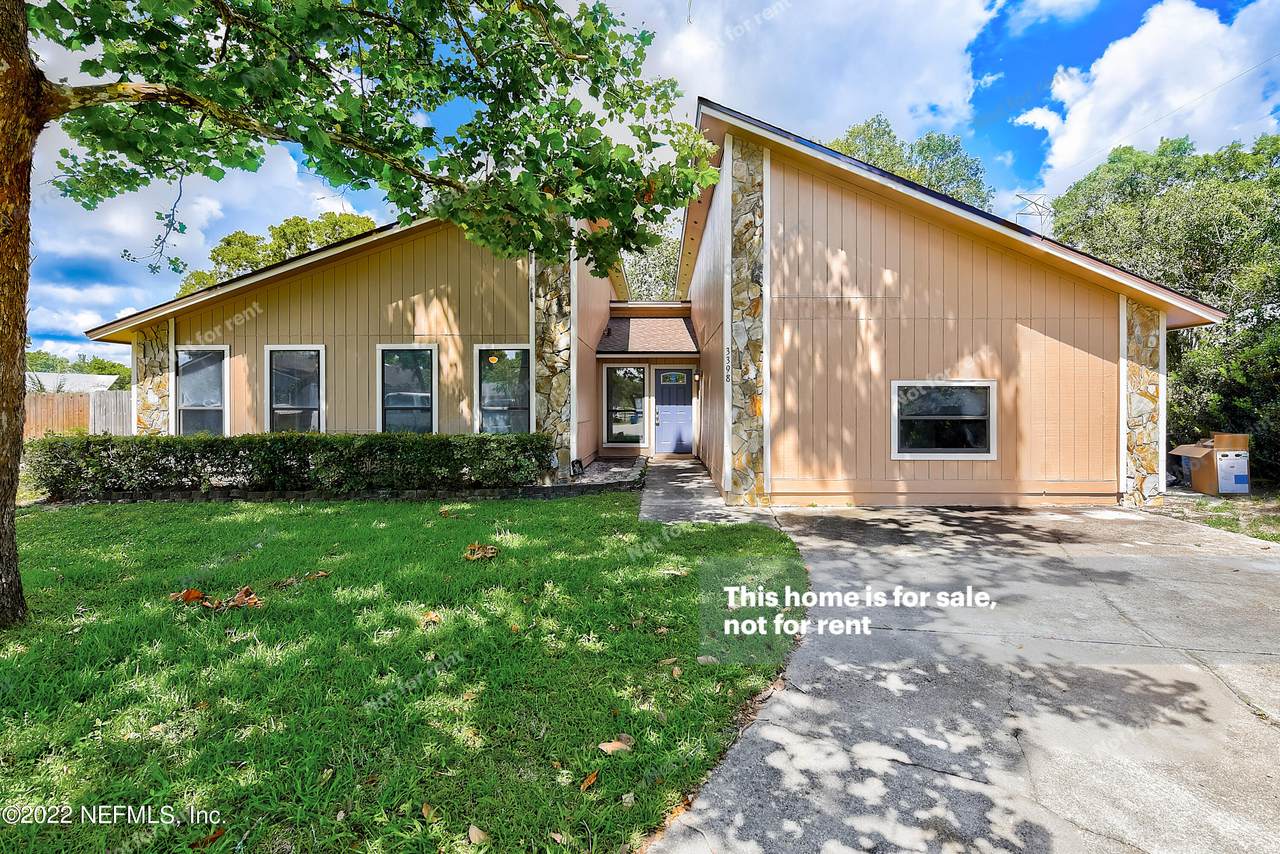 3398 Hampstead Dr - Photo 1