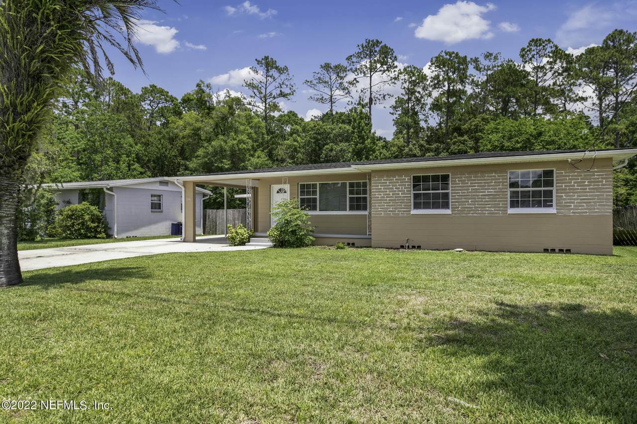 2505 Hirsch Ave - Photo 1