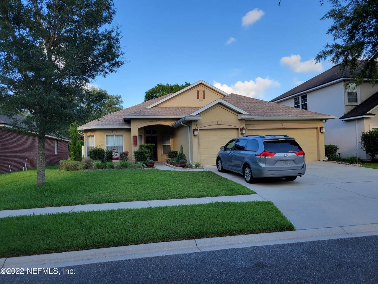 367 Brier Rose Ln - Photo 1