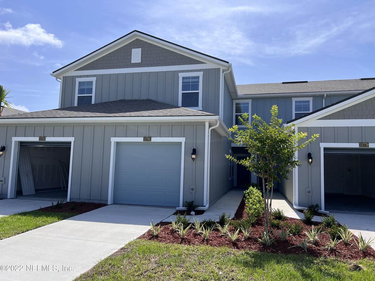 12781 Veterans Ct - Photo 1