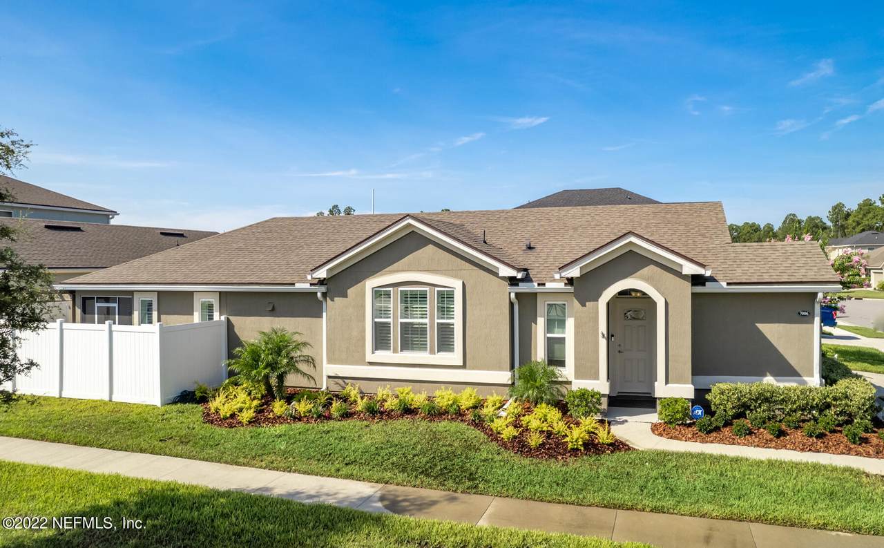 7006 Bartram Cove Pkwy - Photo 1