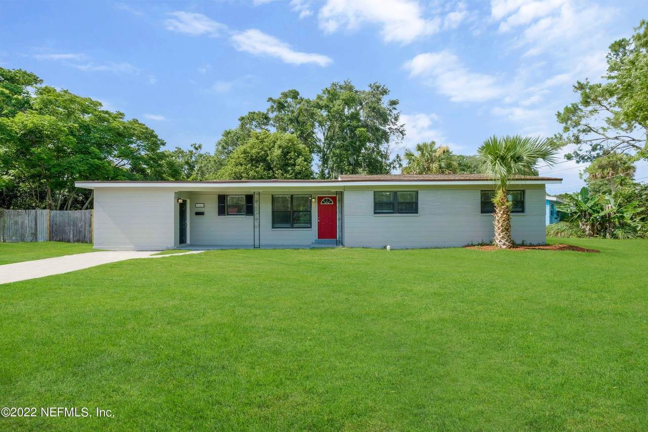 3945 Habana Ave - Photo 1