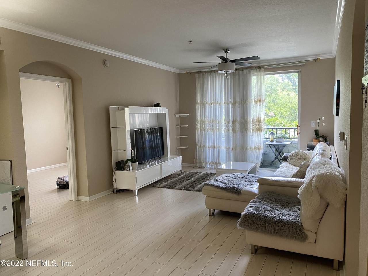 8539 Gate Pkwy - Photo 1