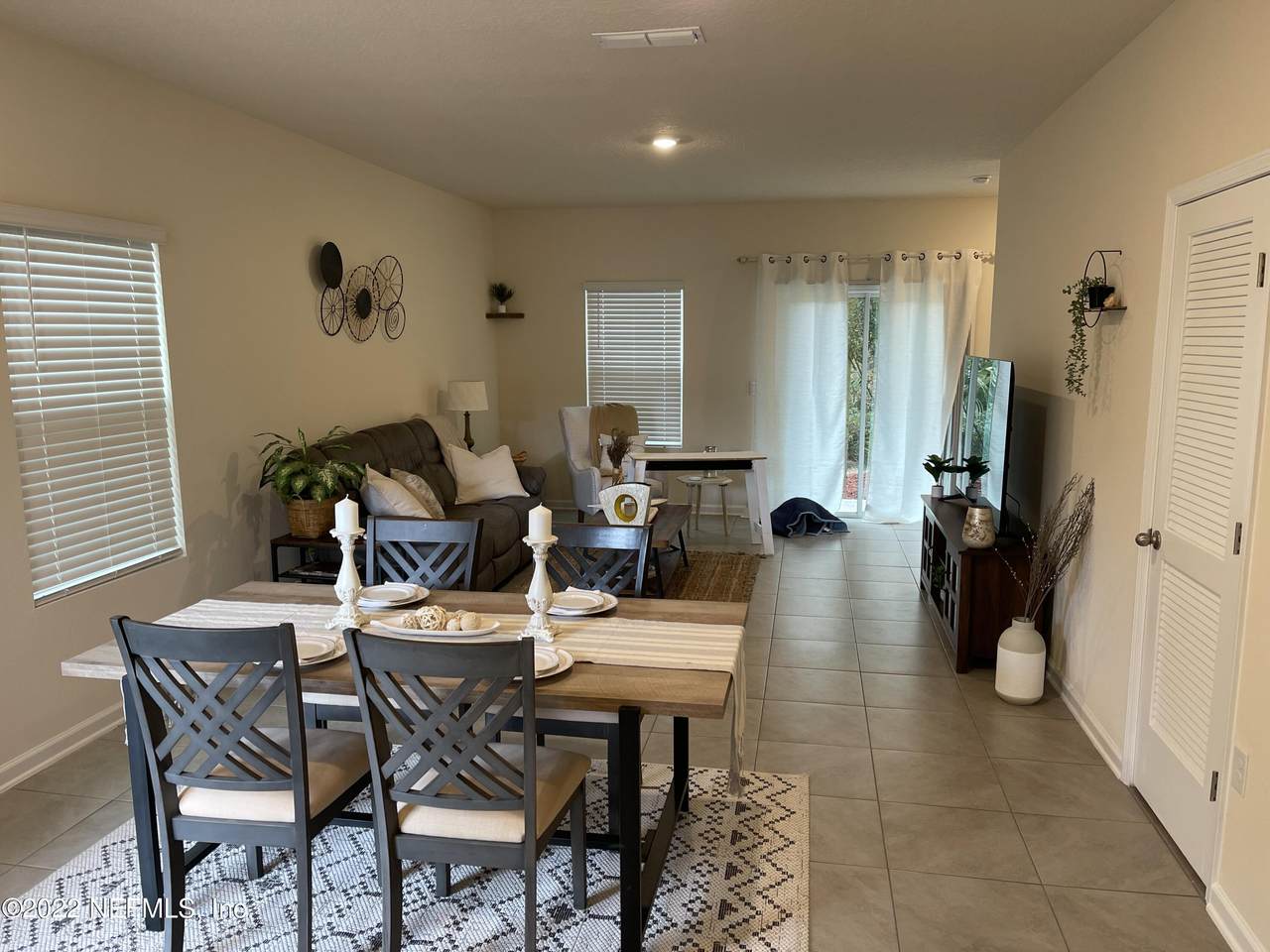 9583 Star Dr - Photo 1