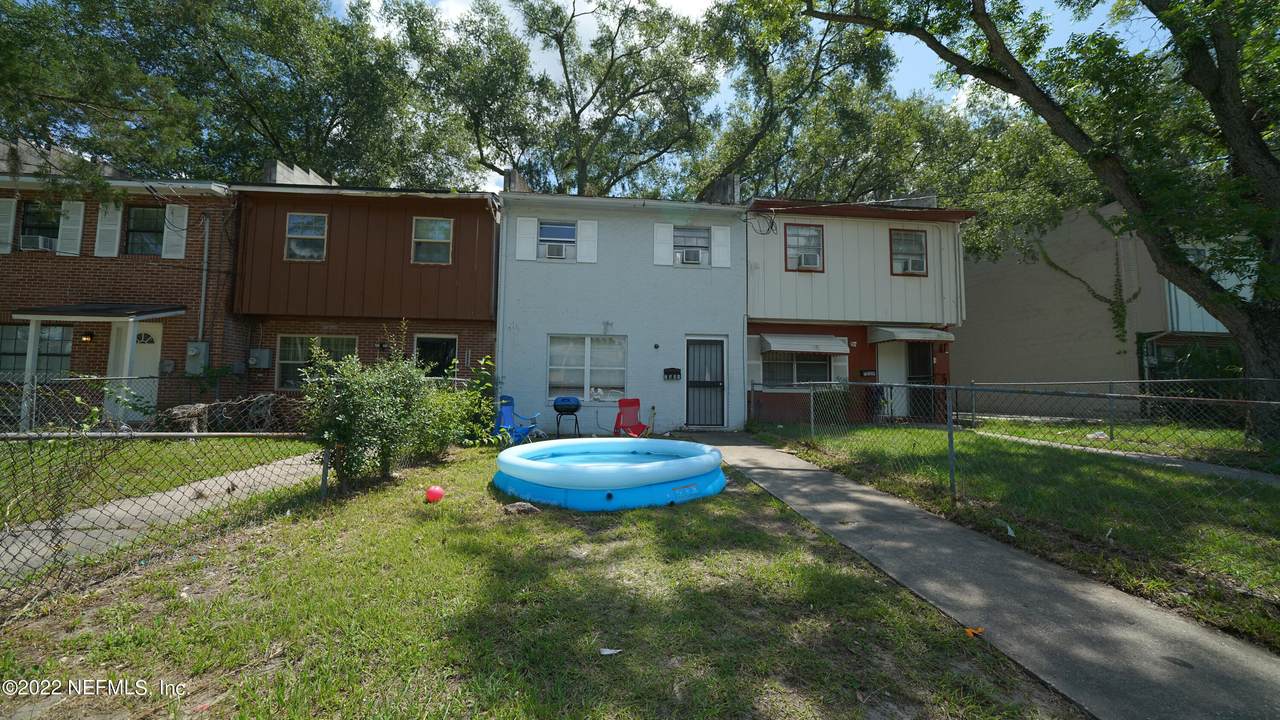 7231 Ken Knight Dr - Photo 1