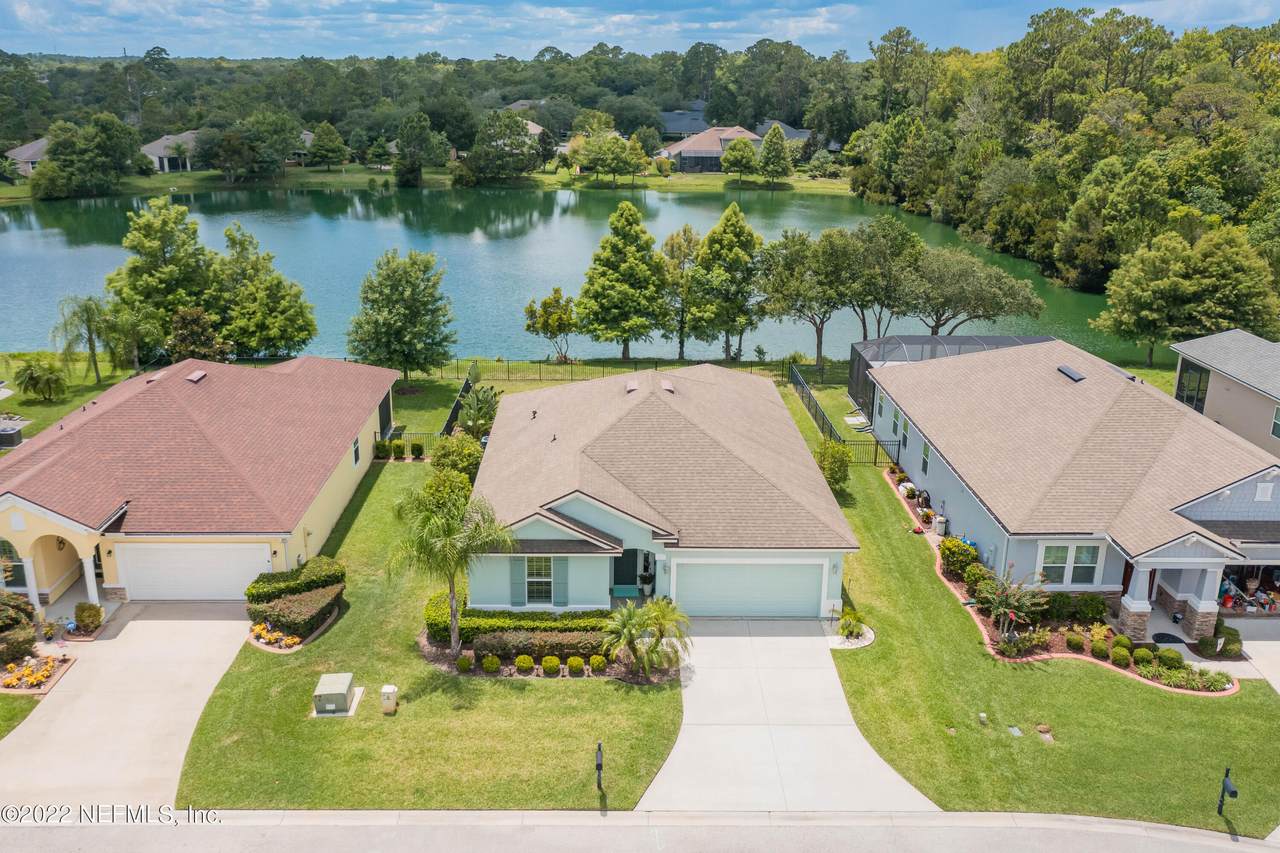 202 Plaza Del Rio Dr - Photo 1